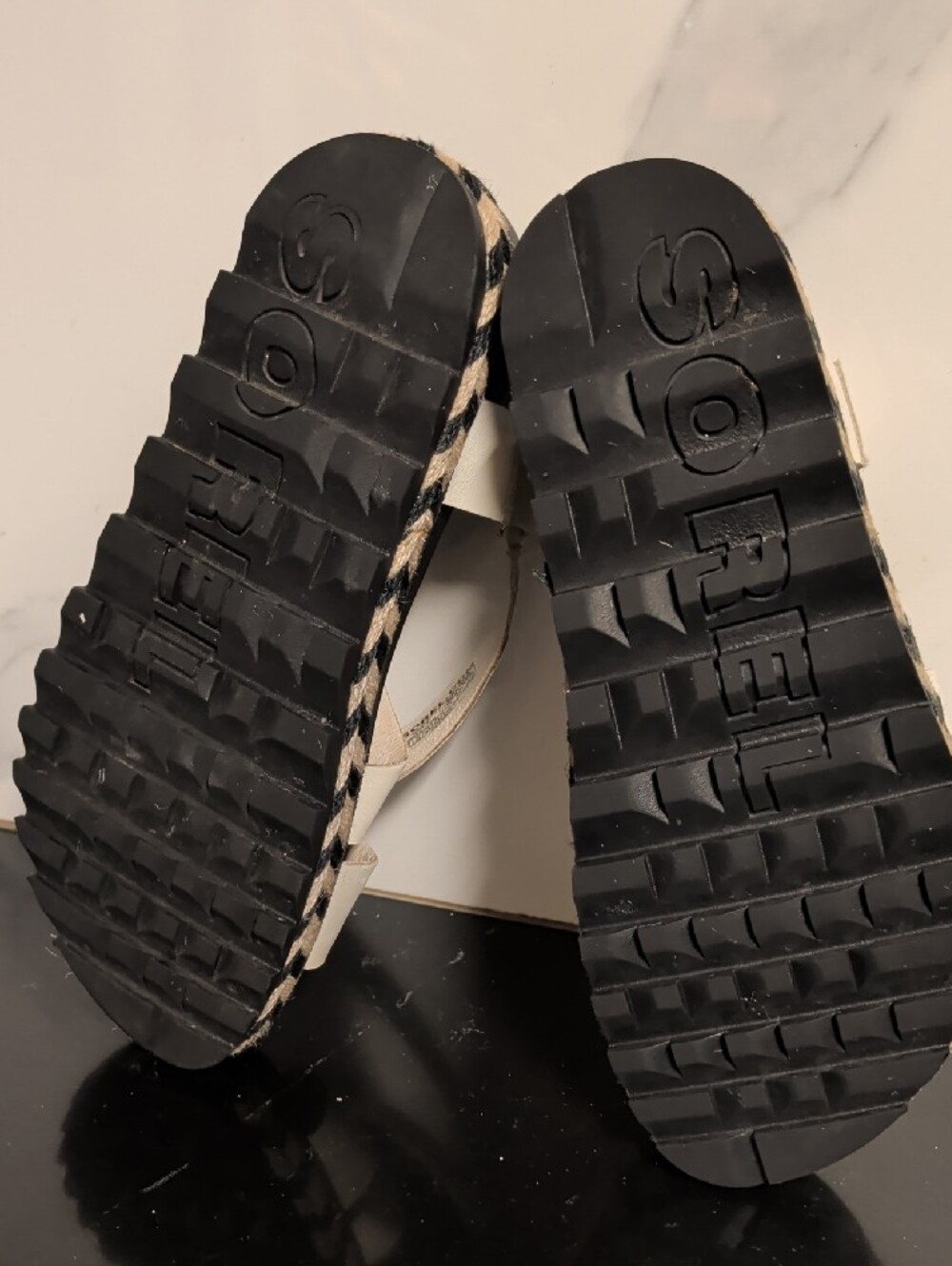 Sorel Women's Roaming Leather T-Strap Platform Sandals Size 7.5 - Picture 9 of 9